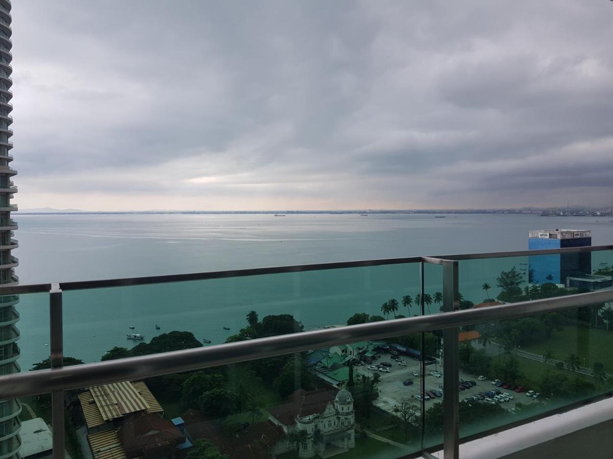 Mansion One Suite By Staycation Homestay George Town Bagian luar foto