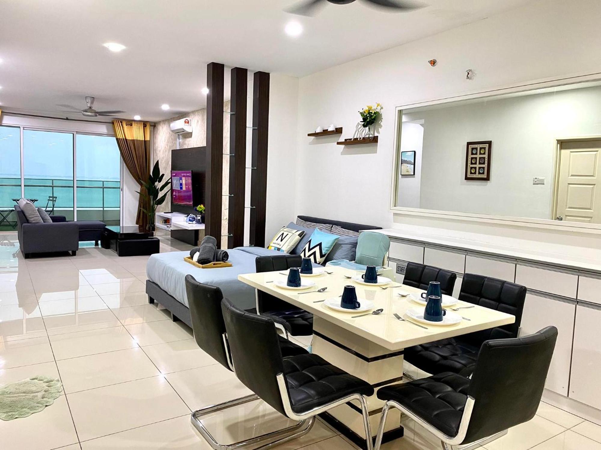 Mansion One Suite By Staycation Homestay George Town Bagian luar foto